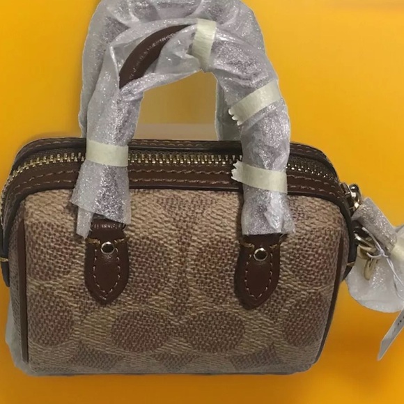 Coach Rowan MINI BAG CHARM Signature Canvas - Picture 5 of 7